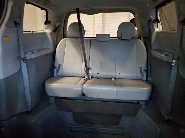 Photo 10 from auction – 2013 TOYOTA SIENNA XLE with VIN 5TDYK3DC8DS320219