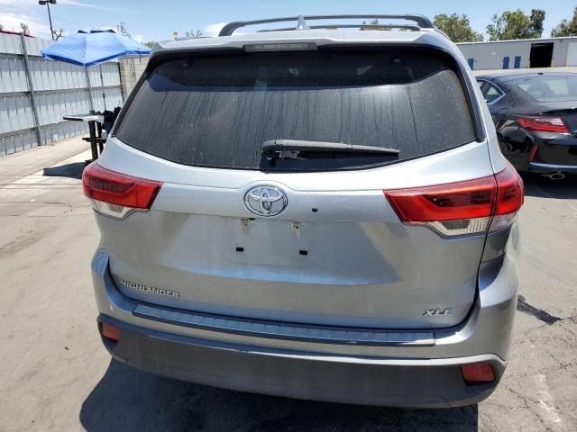 Photo 6 from auction – 2019 TOYOTA HIGHLANDER with VIN 5TDKZRFH5KS370313