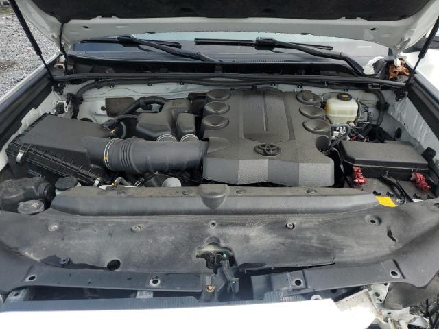 Photo 11 from auction – 2019 TOYOTA 4RUNNER SR with VIN JTEBU5JR7K5686093