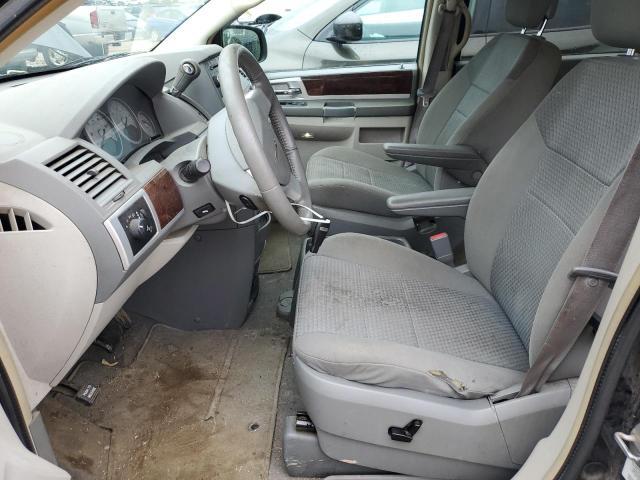 Photo 7 from auction – 2010 CHRYSLER TOWN & COU with VIN 2A4RR5D17AR299307