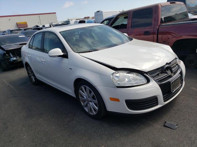 Photo 4 from auction – 2010 VOLKSWAGEN JETTA WOLF with VIN 3VWRA7AJ6AM011777