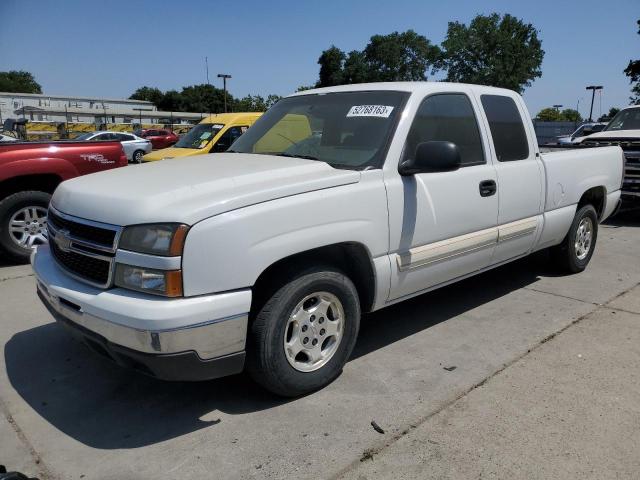 CHEVROLET SILVERADO 2006 with VIN 1GCEC19T46Z256548 - Photo from auction