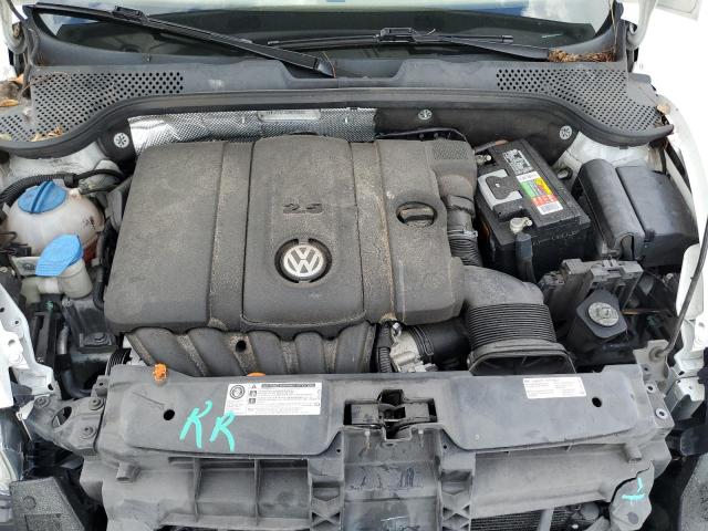Photo 11 from auction – 2013 VOLKSWAGEN BEETLE with VIN 3VWJP7AT3DM678940