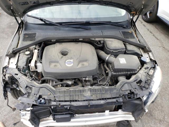Photo 11 from auction – 2015 VOLVO S60 PLATIN with VIN YV126MFM7F2336731