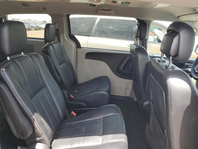 Photo 11 from auction – 2015 CHRYSLER TOWN & COU with VIN 2C4RC1BG6FR588998