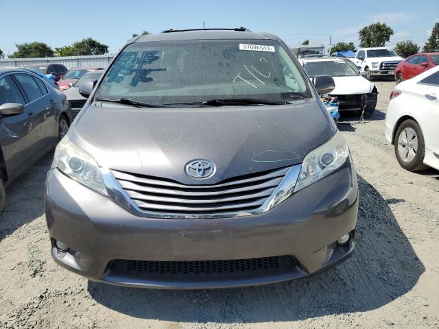 Photo 5 from auction – 2015 TOYOTA SIENNA XLE with VIN 5TDYK3DC2FS588024