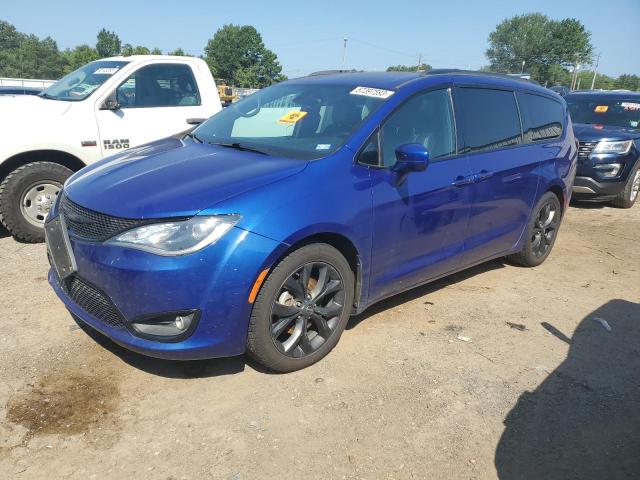 CHRYSLER PACIFICA T 2019 with VIN 2C4RC1EG0KR525353 - Photo from auction