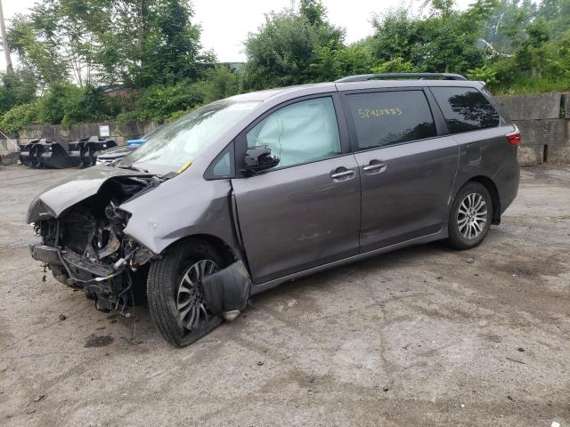 TOYOTA SIENNA XLE 2018 with VIN 5TDYZ3DC6JS920972 - Photo from auction