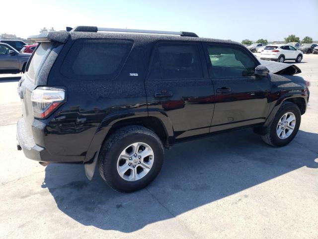 Photo 3 from auction – 2019 TOYOTA 4RUNNER SR with VIN JTEZU5JR7K5192184