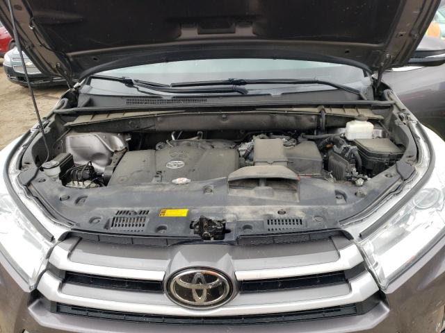 Photo 12 from auction – 2019 TOYOTA HIGHLANDER with VIN 5TDJZRFH0KS581950