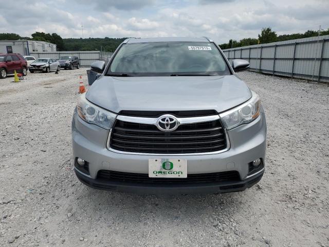 Photo 5 from auction – 2016 TOYOTA HIGHLANDER with VIN 5TDJKRFHXGS230104