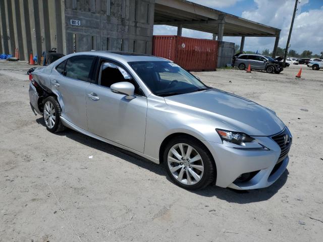 Photo 4 from auction – 2016 LEXUS IS 300 with VIN JTHCM1D22G5009670