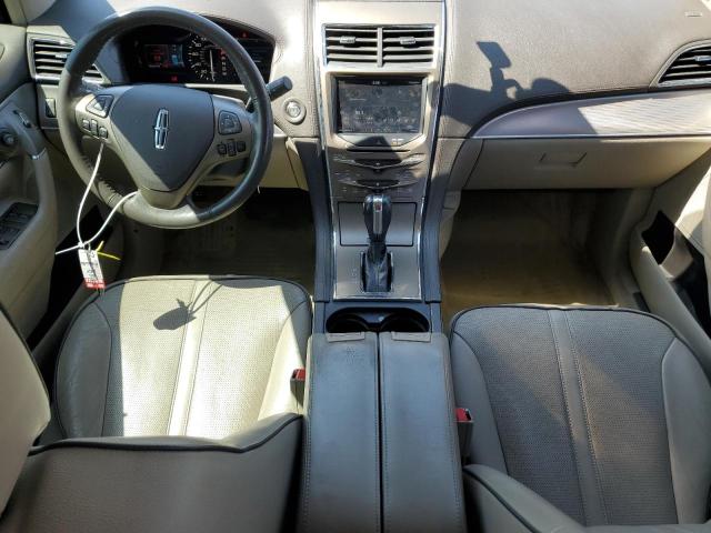 Photo 8 from auction – 2011 LINCOLN MKX with VIN 2LMDJ8JK2BBJ04469