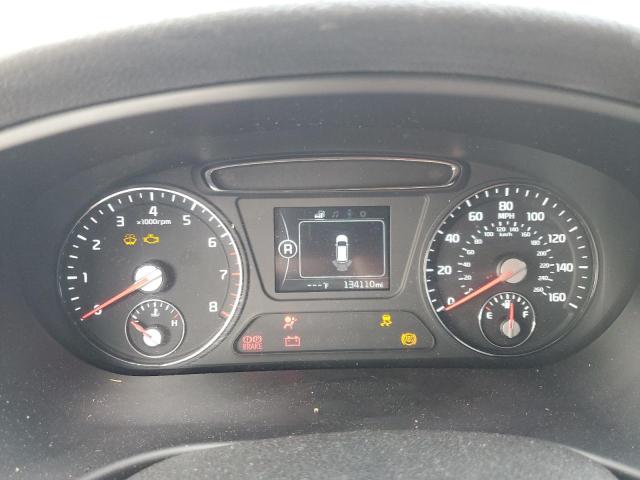 Photo 9 from auction – 2016 KIA SORENTO LX with VIN 5XYPG4A39GG066559