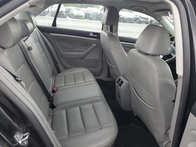 Photo 10 from auction – 2008 VOLKSWAGEN JETTA WOLF with VIN 3VWRJ71K68M189711