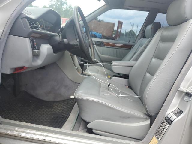 Photo 7 from auction – 1994 MERCEDES-BENZ E 320 with VIN WDBEA32E3RC044971