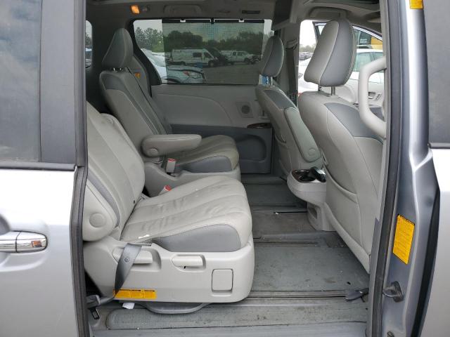 Photo 11 from auction – 2013 TOYOTA SIENNA XLE with VIN 5TDDK3DC4DS055412