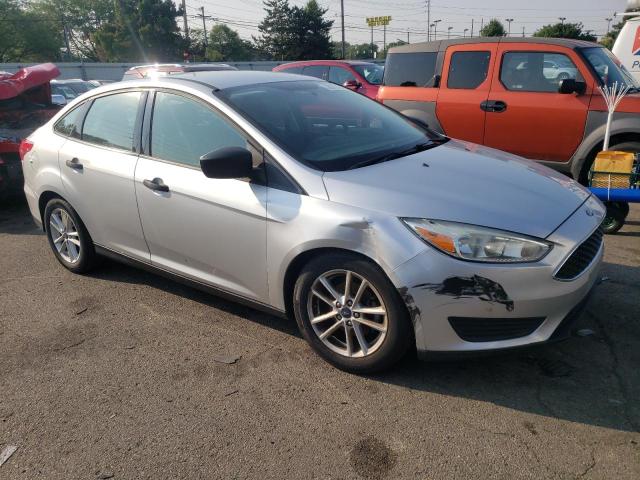 Foto 4 de la subasta – 2017 FORD FOCUS S con VIN 1FADP3E22HL279184