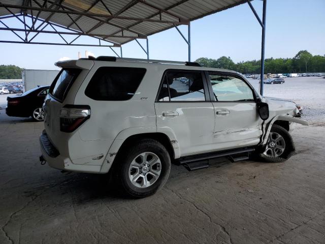 Photo 3 from auction – 2023 TOYOTA 4RUNNER SR with VIN JTEFU5JRXP5287218