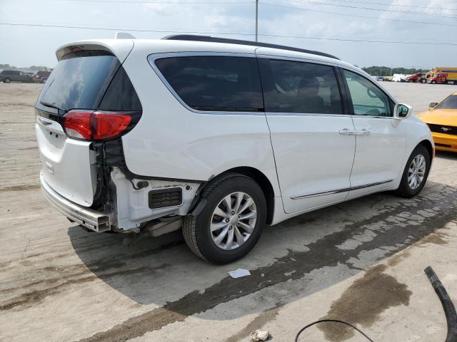 Photo 3 from auction – 2017 CHRYSLER PACIFICA T with VIN 2C4RC1BGXHR642290