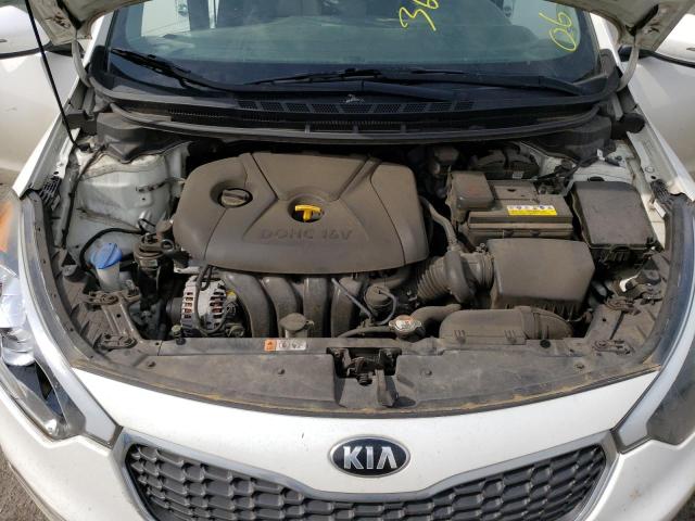 Photo 11 from auction – 2016 KIA FORTE LX with VIN KNAFX4A67G5455826