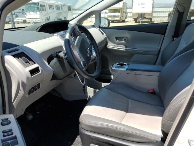 Photo 7 from auction – 2017 TOYOTA PRIUS V with VIN JTDZN3EU5HJ072775