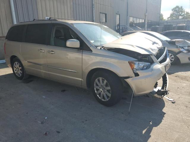 Photo 4 from auction – 2015 CHRYSLER TOWN & COU with VIN 2C4RC1BG7FR551720