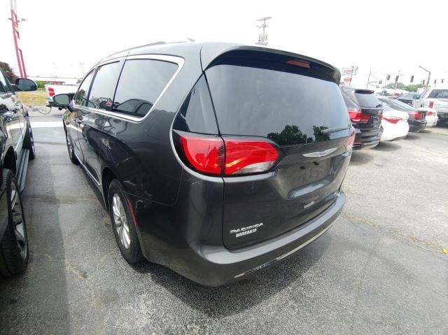 Фото 3 с аукциона – 2019 CHRYSLER PACIFICA T с VIN 2C4RC1BG1KR685410