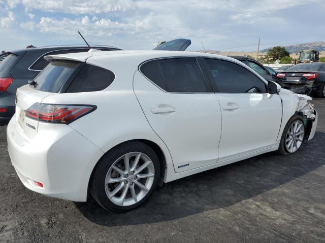 Photo 3 from auction – 2013 LEXUS CT 200 with VIN JTHKD5BH5D2130846