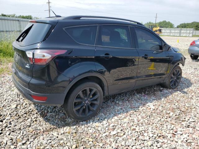 Photo 3 from auction – 2017 FORD ESCAPE SE with VIN 1FMCU9GD4HUC65910