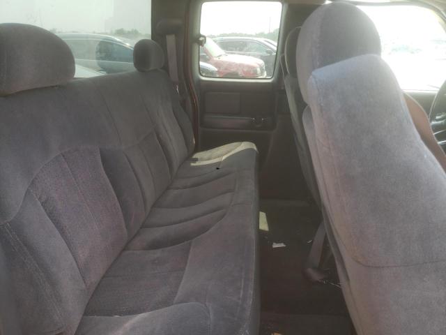 Photo 10 from auction – 2000 CHEVROLET SILVERADO with VIN 1GCEK19T6YE388367