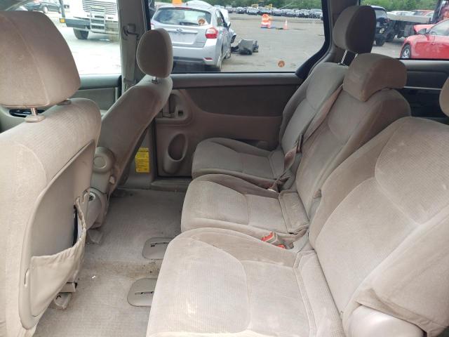 Photo 11 from auction – 2004 TOYOTA SIENNA with VIN 5TDZA23CX4S037310