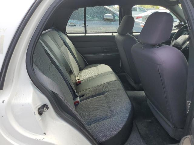 Photo 10 from auction – 2004 FORD CROWN VICT with VIN 2FAFP71W24X123877