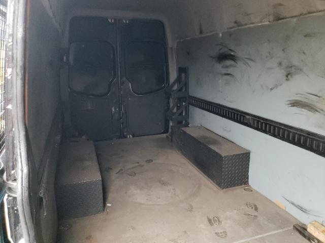 Photo 10 from auction – 2017 MERCEDES-BENZ SPRINTER 3 with VIN WD3PF1CD8HP384611