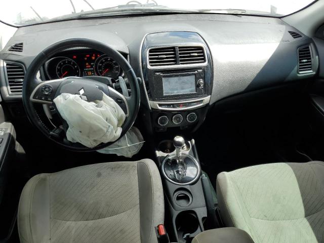 Zdjęcie 8 z aukcji – 2015 MITSUBISHI OUTLANDER z VIN 4A4AP4AUXFE028515