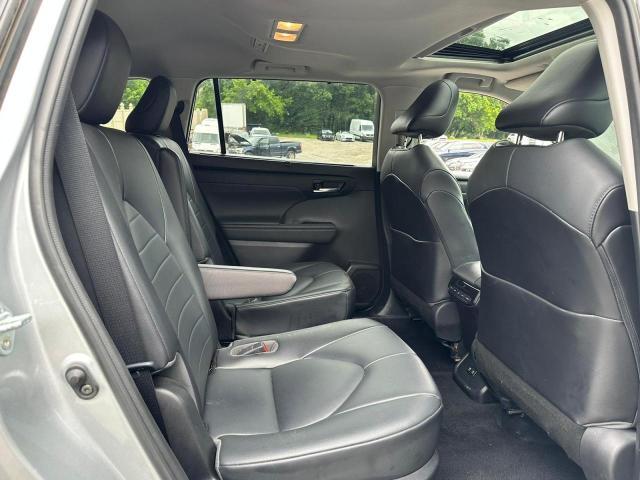 Photo 7 from auction – 2021 TOYOTA HIGHLANDER with VIN 5TDGZRAH6MS066097