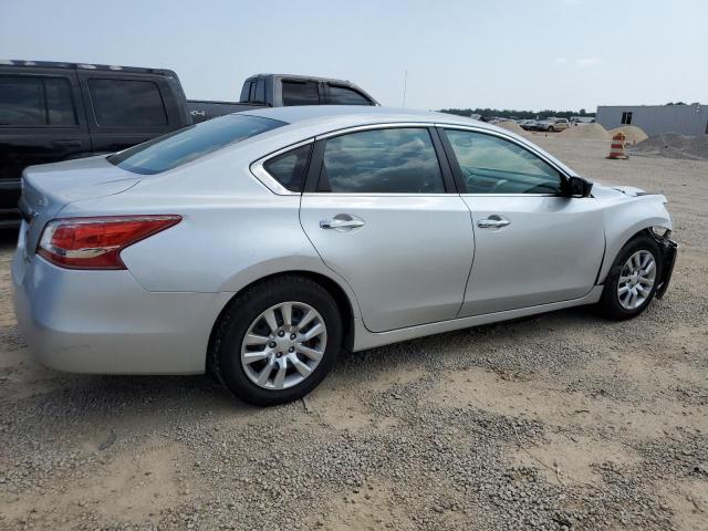 Photo 3 from auction – 2013 NISSAN ALTIMA 2.5 with VIN 1N4AL3AP1DC196159