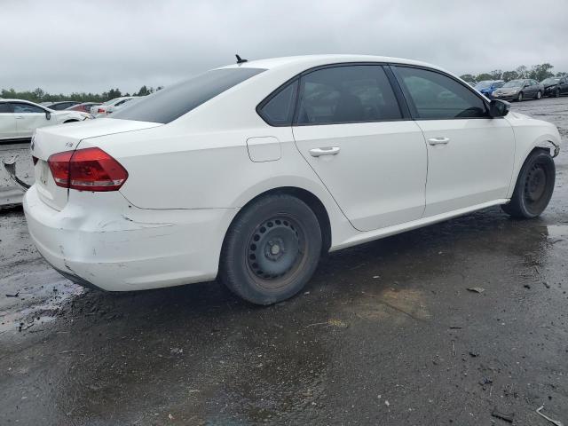 Photo 3 from auction – 2014 VOLKSWAGEN PASSAT S with VIN 1VWAS7A36EC023494