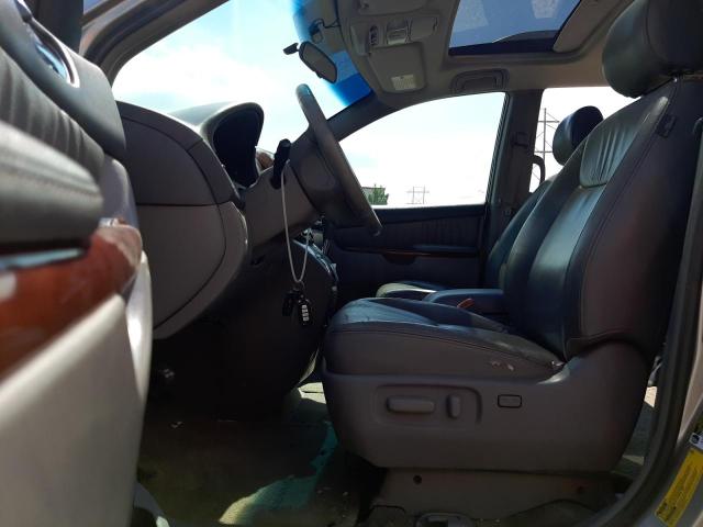 Photo 7 from auction – 2005 TOYOTA SIENNA XLE with VIN 5TDZA22C95S373310
