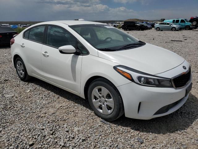 Photo 4 from auction – 2017 KIA FORTE LX with VIN 3KPFK4A77HE031952