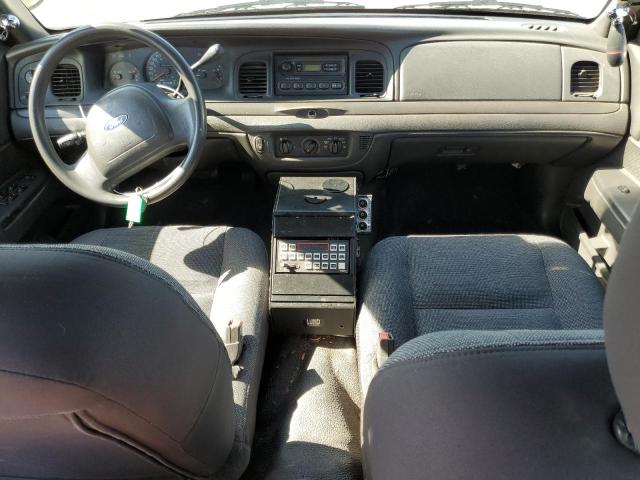 Photo 8 from auction – 2004 FORD CROWN VICT with VIN 2FAFP71W74X123874