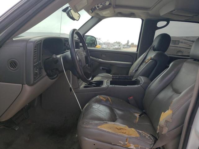 Photo 7 from auction – 2004 CHEVROLET SUBURBAN with VIN 1GNEC16T74J132989