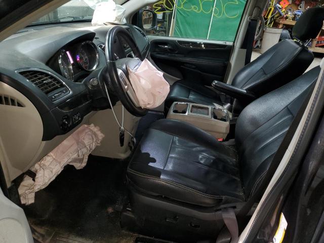 Photo 7 from auction – 2015 CHRYSLER TOWN & COU with VIN 2C4RC1BG4FR717689