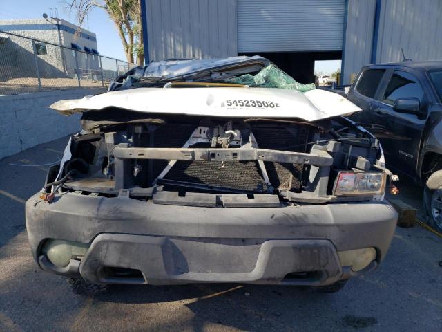 Photo 5 from auction – 2003 CHEVROLET AVALANCHE with VIN 3GNEK13T63G183195