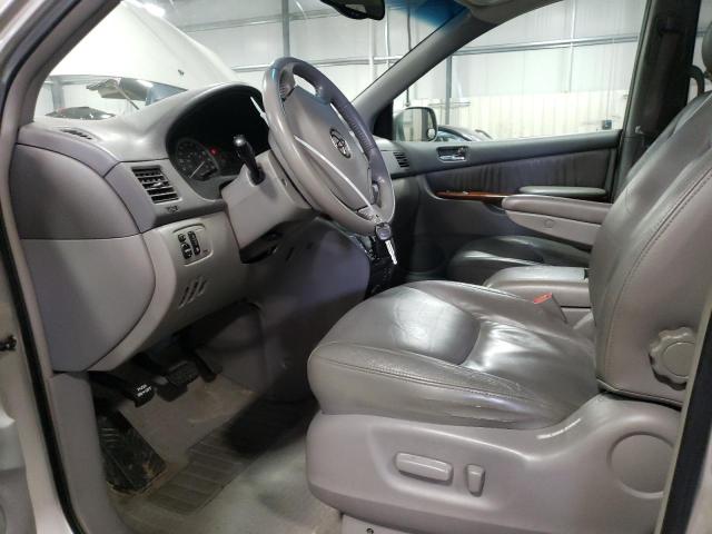 Photo 7 from auction – 2004 TOYOTA SIENNA XLE with VIN 5TDZA22C84S213322