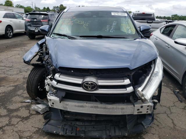 Photo 5 from auction – 2017 TOYOTA HIGHLANDER with VIN 5TDJZRFH3HS396803