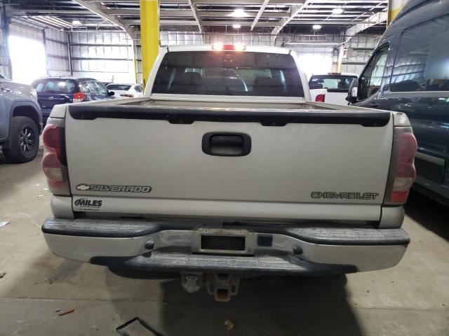 Photo 6 from auction – 2005 CHEVROLET SILVERADO with VIN 1GCEK19B45E158202