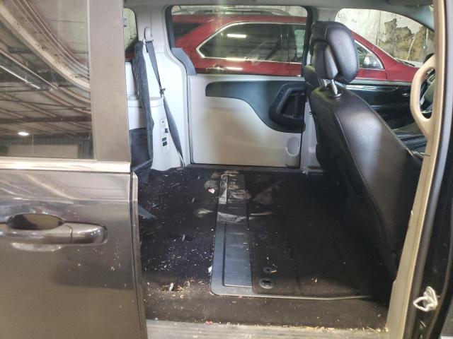 Photo 10 from auction – 2014 CHRYSLER TOWN & COU with VIN 2C4RC1BG4ER437687