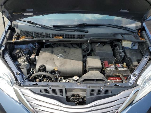 Photo 11 from auction – 2017 TOYOTA SIENNA XLE with VIN 5TDDZ3DC5HS149686