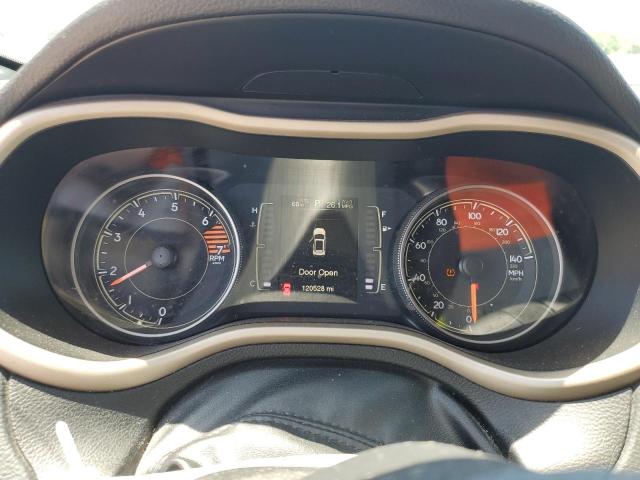 Photo 9 from auction – 2018 JEEP CHEROKEE L with VIN 1C4PJLCBXJD563545